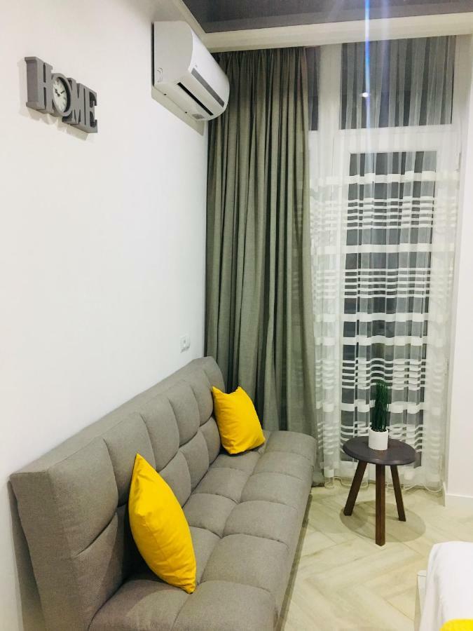 Yellow Room With Sea View Makhinjauri Exteriör bild