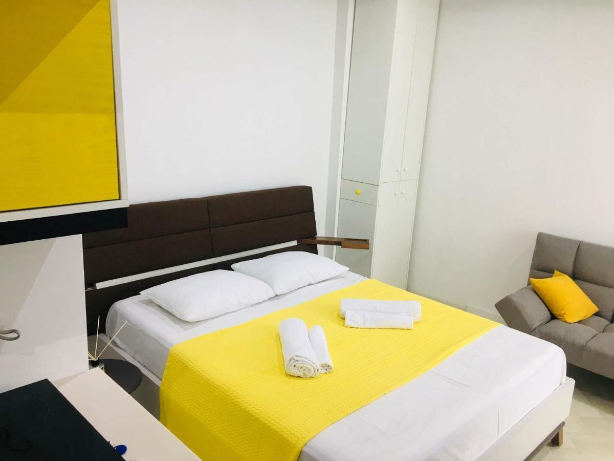 Yellow Room With Sea View Makhinjauri Exteriör bild